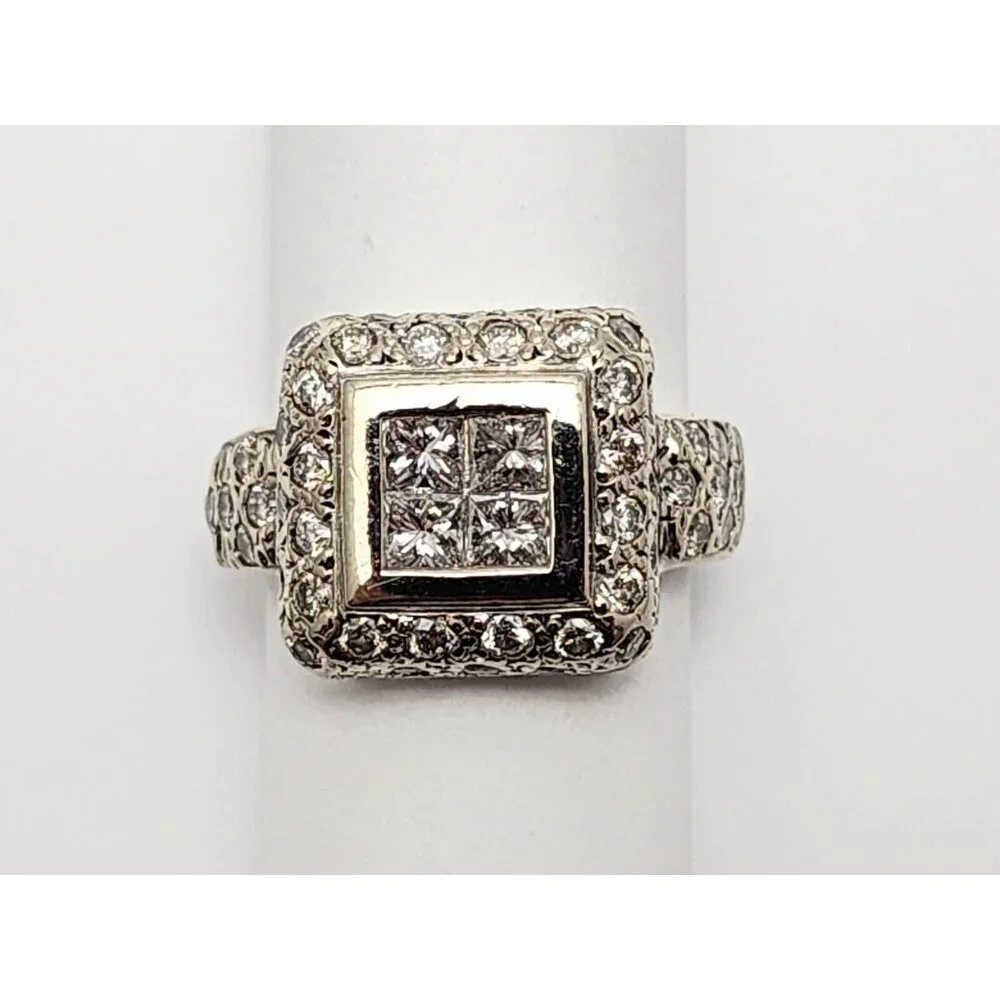 Beautiful 14K Karat Solid White Gold Designer Diamond Statement Ring - Size 7